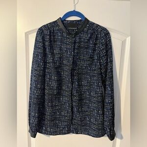 Cynthia Rowley size small navy and black patterned dress shirt